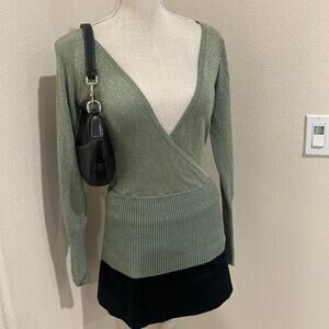 Full Tilt green and gold metallic long sleeve top. Size small